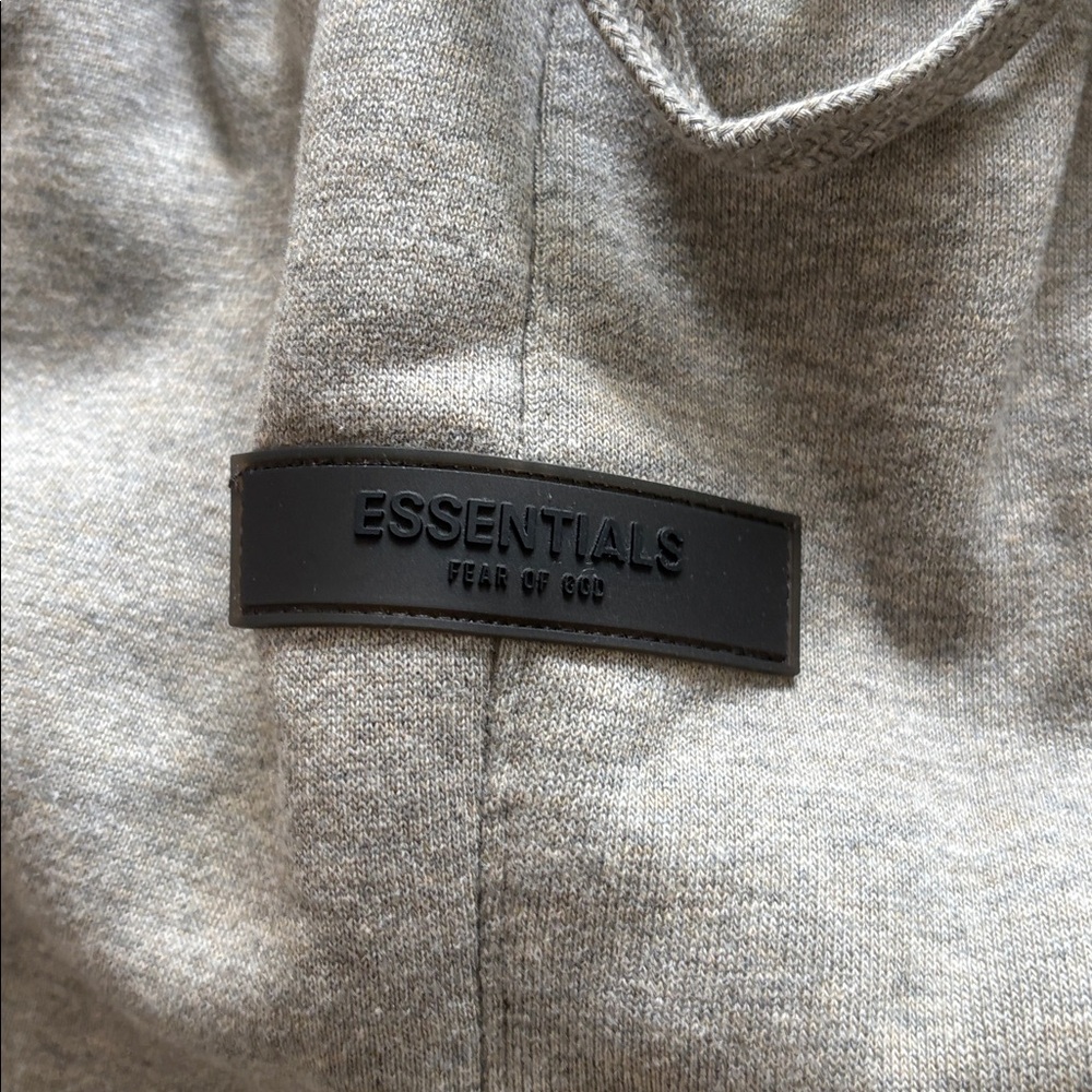 Fear of God essentials, dark oatmeal, shorts, size medium new tags, no bag - Picture 6 of 14